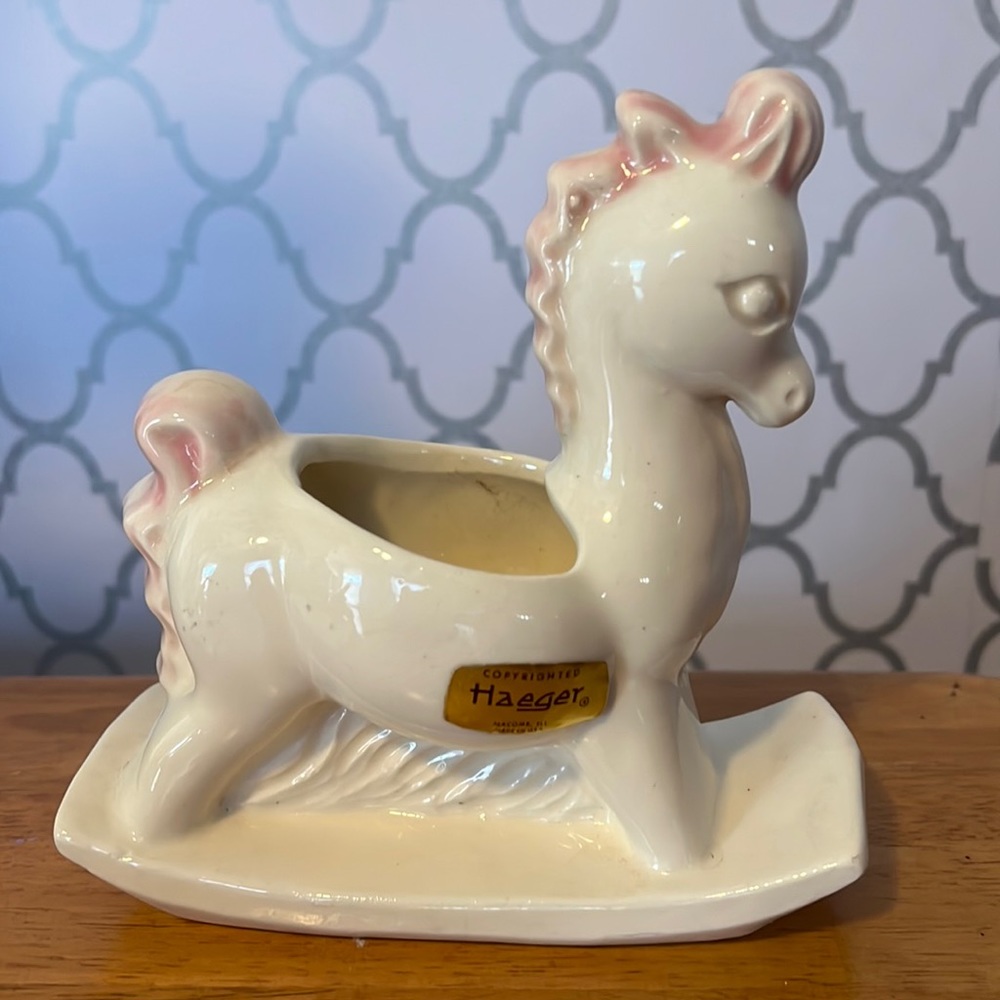 Vintage Haeger planter